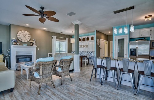 Clipper Cove House | FALL & HOLIDAYS Available! 5 bdrm, 4 bath - Private Pool, Lounge&Dining Area