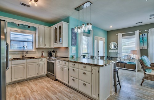 Clipper Cove House | FALL & HOLIDAYS Available! 5 bdrm, 4 bath - Private Pool, Lounge&Dining Area