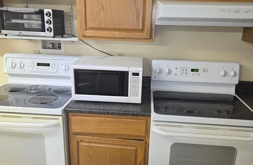 Windsor Apartment | Fall in Love with New England Charm this Fall!