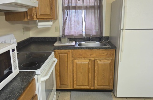 Windsor Apartment | Fall in Love with New England Charm this Fall!