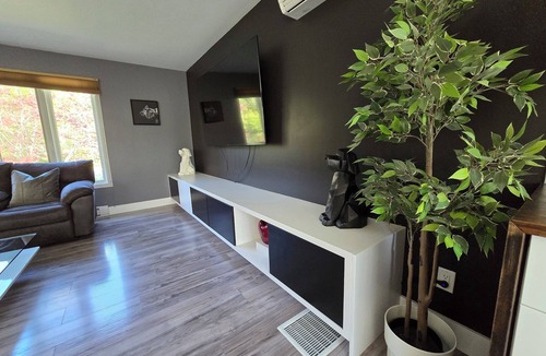Fall River House | Fall River Haven — Serene Private Level with Full Kitchen & Bath