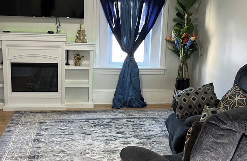 Fall River Apartment | Fall River Stay Stylish 2BR Free Parking