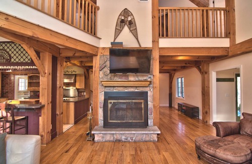 East Stroudsburg House | Fall savings! Free night when booking a weekend!