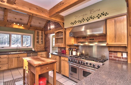 East Stroudsburg House | Fall savings! Free night when booking a weekend!