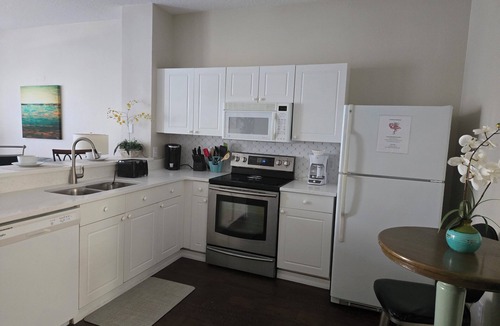 Windsor Palms House | FALL/WINTER SPECIAL - Veteran Owned 3bdr/3bath Townhome 3mi to Disney; Free WiFi