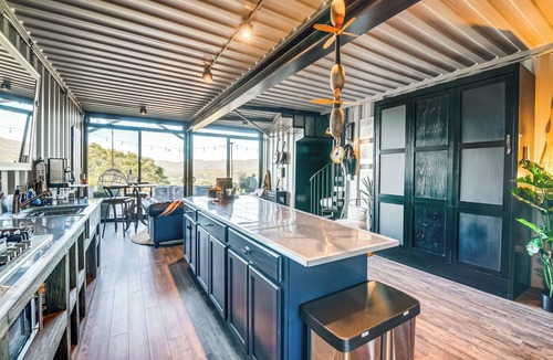 Fallbrook Cottage | Fallbrook Airplane Home w/Fire Pit & Mtn Views!