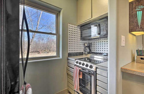 Bella Vista Cottage | Falling Water Chalet Upper Unit: Near Bike Trails!