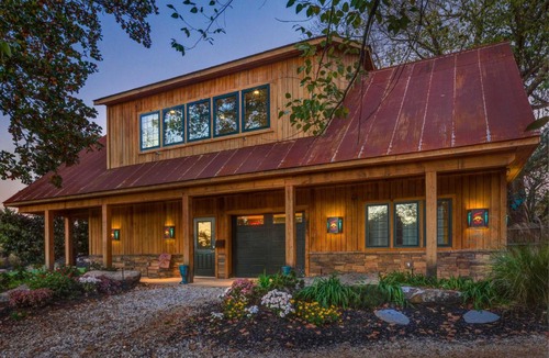 Bella Vista House | Falling Water Chalet Upper Unit: Near Bike Trails!