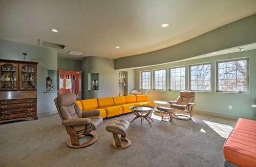 Bella Vista House | Falling Water Chalet Upper Unit: Near Bike Trails!
