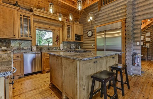 Ellijay House | Falling Waters Lodge Spectacular Lake Front Home