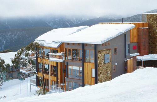 Falls Creek Apartment | Falls Creek Spa Penthouse by Ready Set Stay