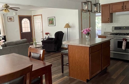 Benton House | Falls Edge Farm Cottage