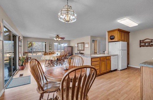 Dora House | Falls House: Private Riverfront Living Overlooking the North Fork at The Falls