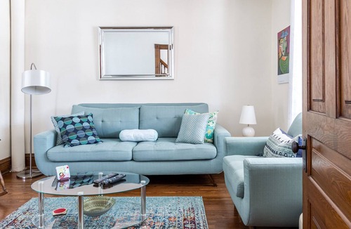 Fallsview House | Falls Serene Getaway