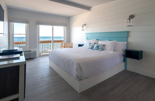 Falmouth Heights Hotel | Falmouth Tides