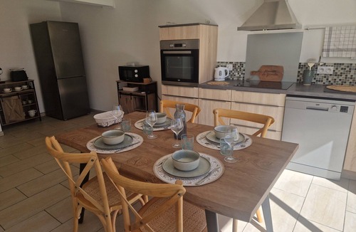 Saint-Martin-de-Villereglan House | Family Home La Villa Cecile