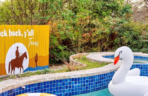 Meadow Park House | Fam Fun @ Setting Sun: Pool | Theater | Game Room