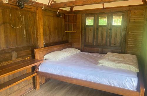 Wonosari House | Fam Sugiono Cottage - Wooden House