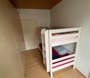 Unterterzen Apartment | Familienfreundliche Wohnung nähe See und Gondel