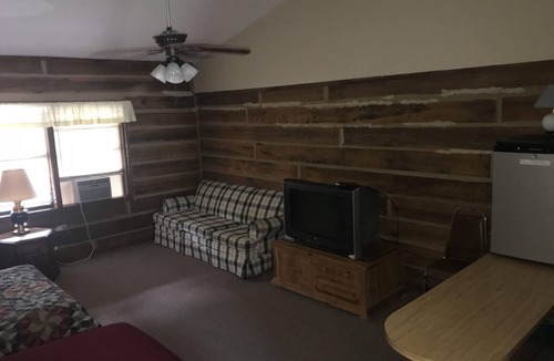 Hardin House | Families, Boaters, and Fishermen Welcome
