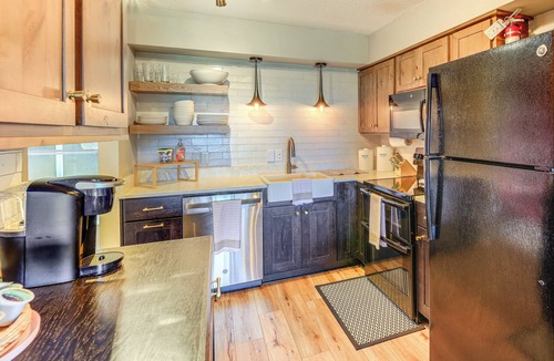 Sugar Mountain Condo | Families Welcome! Sugar Mtn Gem: Golf, Hike & Ski