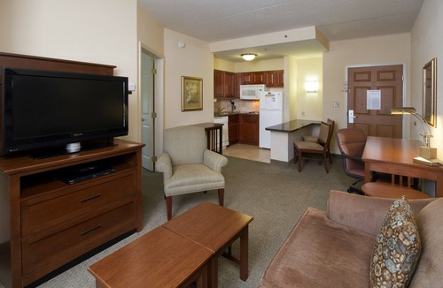 West Seneca Apartment | Family 1-BR Suite, 2 Doubles Near Buffalo