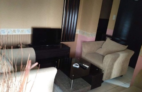 Panunggangan Utara Apartment | Family 2 Bedroom Apartment in Serpong Sleeps 4, 76 square meter, Pool View 1905