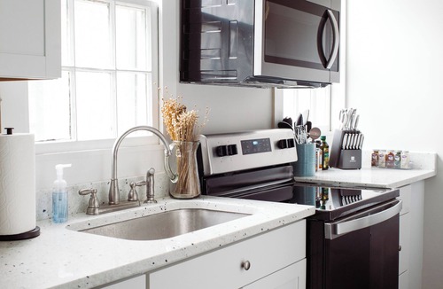 Montgomery Apartment | Family 3BR Retreat | King Beds & High-Speed WiFi