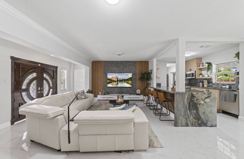 Miami Gardens House | Family 5BR Retreat/Private Beach/BBQ/Pool & Games