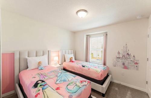 Four Corners House | Family 5BR Retreat w Private Splash Pool