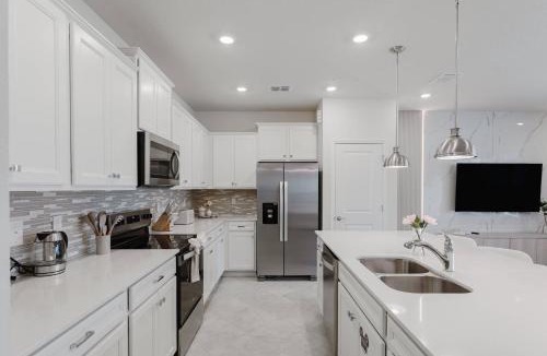Four Corners House | Family 5BR Retreat w Private Splash Pool