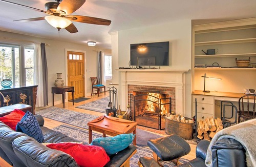 Hillsboro House | Family Abode: Steps to Lake w/ Private Dock!