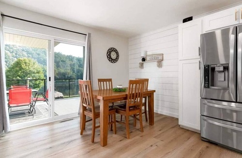 Huey Cabin | Family Adventure Awaits: Amazing Cabin by the Allegheny River in Pennsylvania
