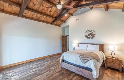 Eastland House | Family Adventure Retreat!