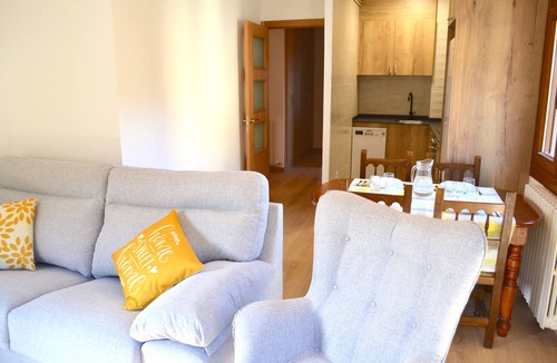 Esterri D'Aneu Apartment | Family and central apartment