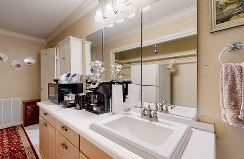Lubbock House | Family and Dog Friendly Retreat in North Lubbock