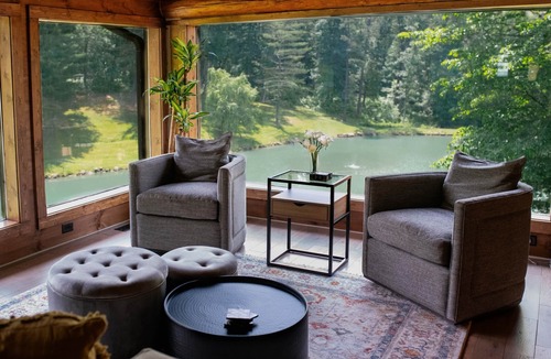 Rockbridge Cabin | Family and Pet Friendly Cabin Hocking Hills w/Pond,Hot Tub, Salt Room,Lake View
