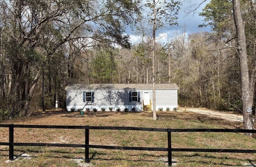 Mid Florida House | Family and Pet Friendly quiet neighborhood with Country living at its best.