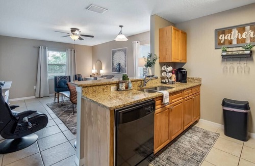 Clermont Apartment | Family and Triathlete Friendly Downtown Suite 599