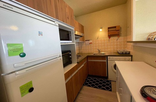 Saint-Hilaire-de-Riez Apartment | Family apartment 50m from the beach with private parking, balcony and washing machine