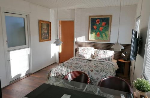 Kvaers Apartment | Family apartment in Kværs - bunk bed, kitchen and EV Charging