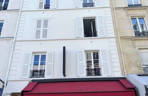 17th Arrondissement Apartment | Family apartment in Paris, close to attractions