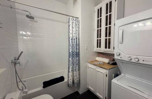La Petite-Patrie Apartment | Family apartment-Metro Beaubien with Parking