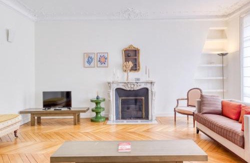 Porte-Dauphine Apartment | Family apartment near Eiffel Tower