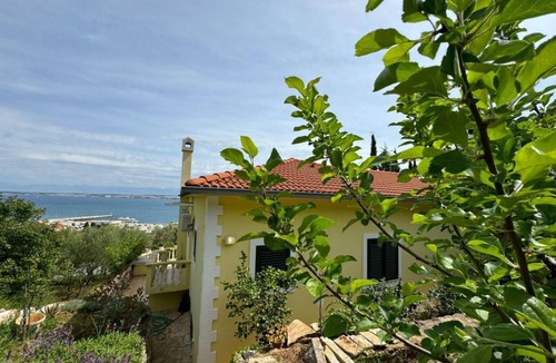 Muline Apartment | Family Apartment Sofija - Three Bedroom Apartment with Terrace