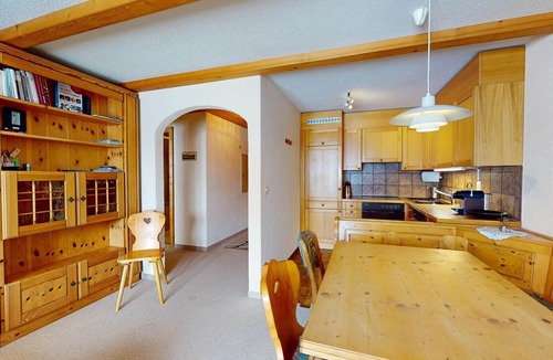 Lenz Apartment | Family apartment with garden and fireplace