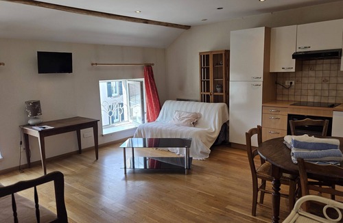 Remoncourt House | Family apartment with kitchen