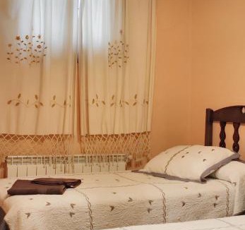 Hueva Apartment | Family Apartment with Mountain View in Hueva