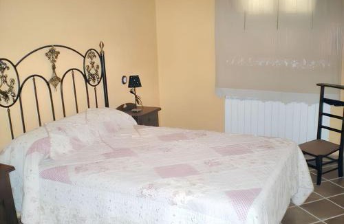 Hueva Apartment | Family Apartment with Mountain View in Hueva