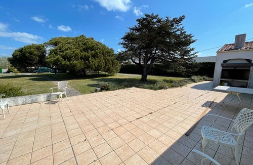 Saint-Denis-d'Oleron Villa | Family beach house